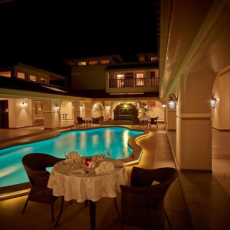 Neonz Resort & Club Ānand Εξωτερικό φωτογραφία