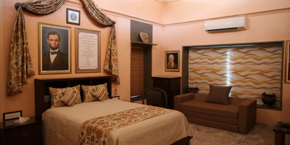 Neonz Resort & Club Ānand Εξωτερικό φωτογραφία